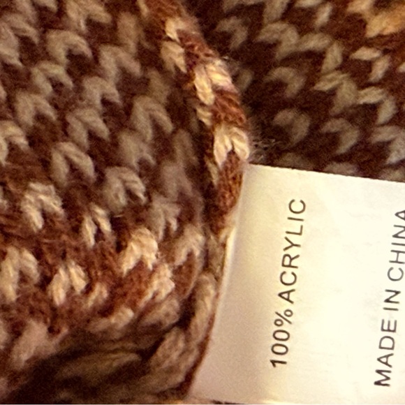 Cotton & Rye Outfitters Ladies Tan Aztec Cardigan With Concho Buttons large - Picture 4 of 5